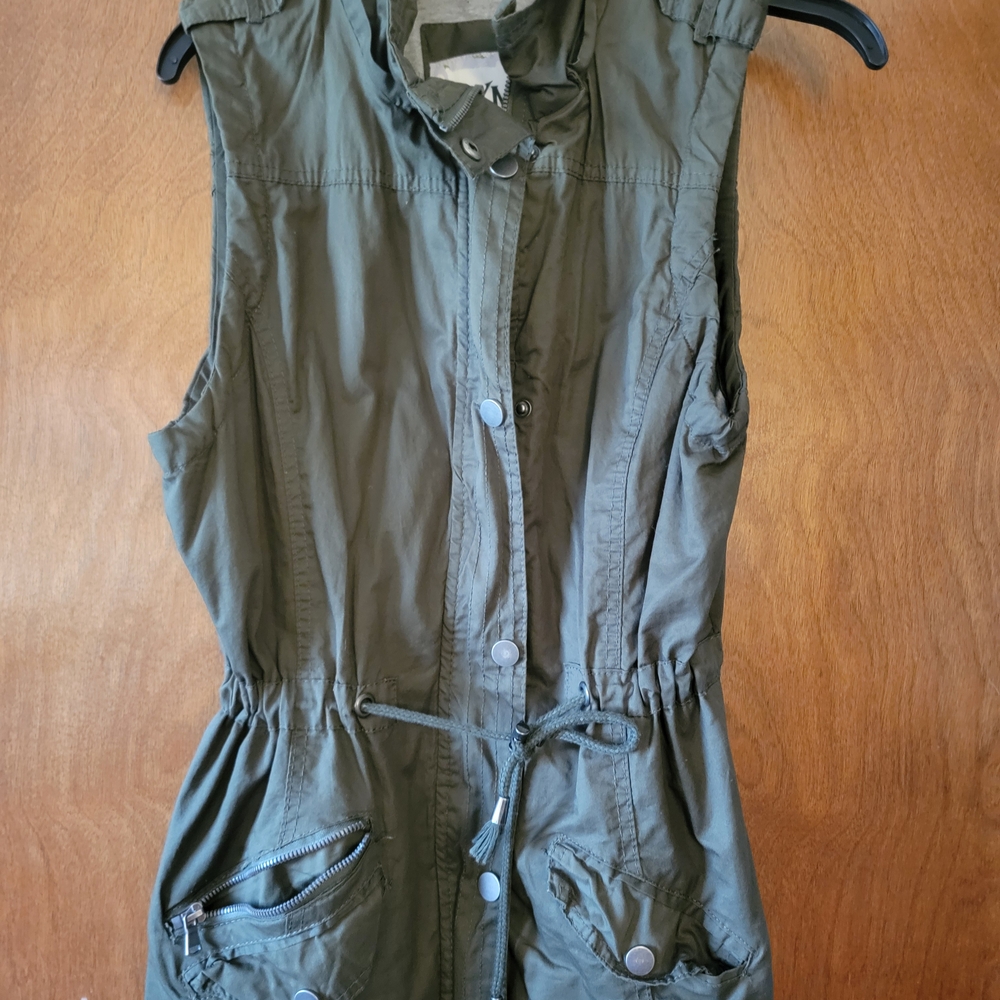 Olive Green Sleeveless Utility Vest